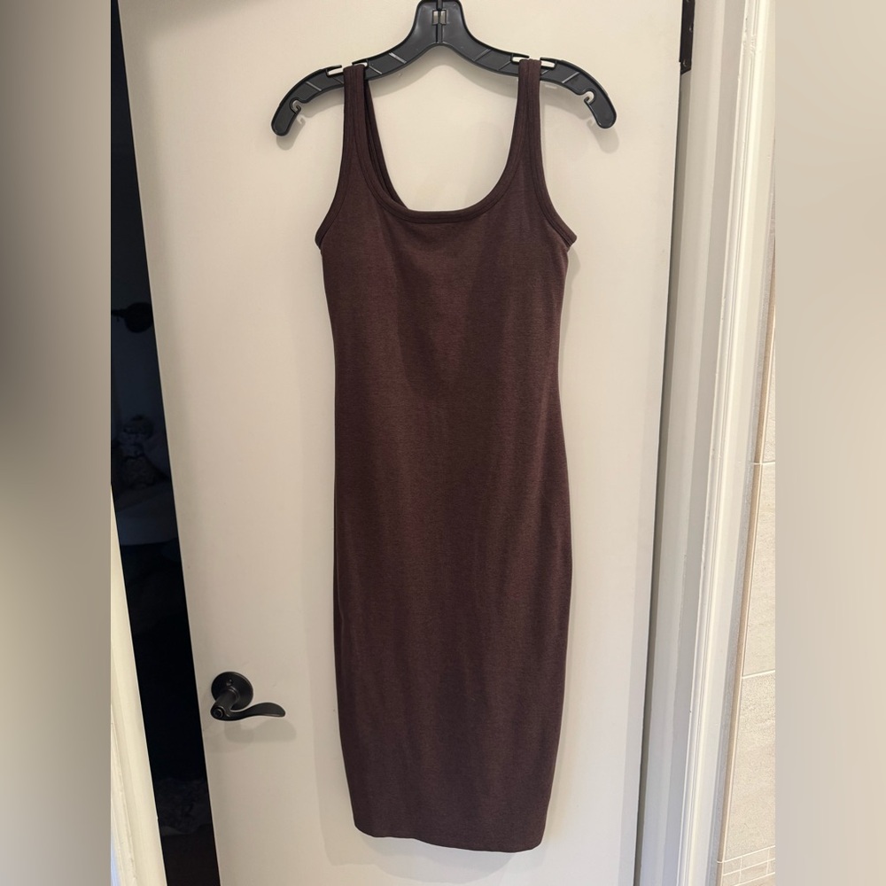 Vuori Halo essential dress in java heather- NWT - Picture 4 of 6